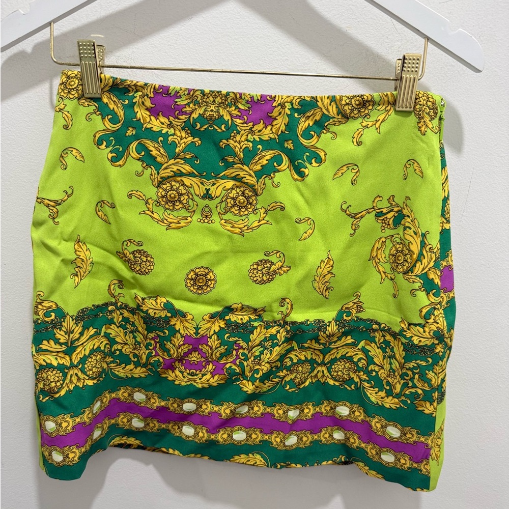 Mango baroque print skirt size small. Never worn - tags still on.